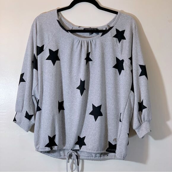 Adrienne Vittadini Top Gray w/ Black Stars Drawstring Front Sz XL Gorgeous - Picture 1 of 7